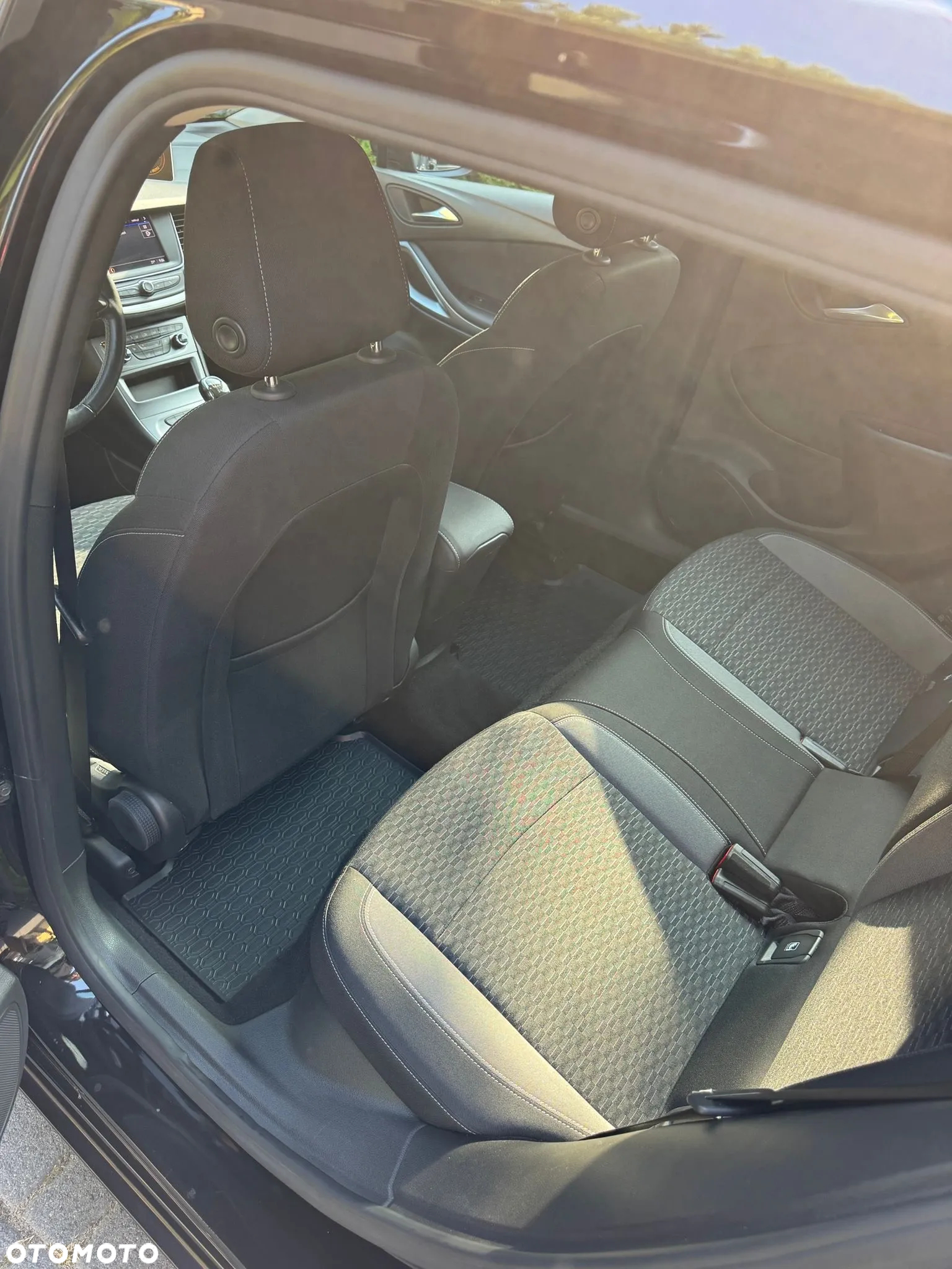 Opel Astra V 1.5 CDTI Edition S&S - 10