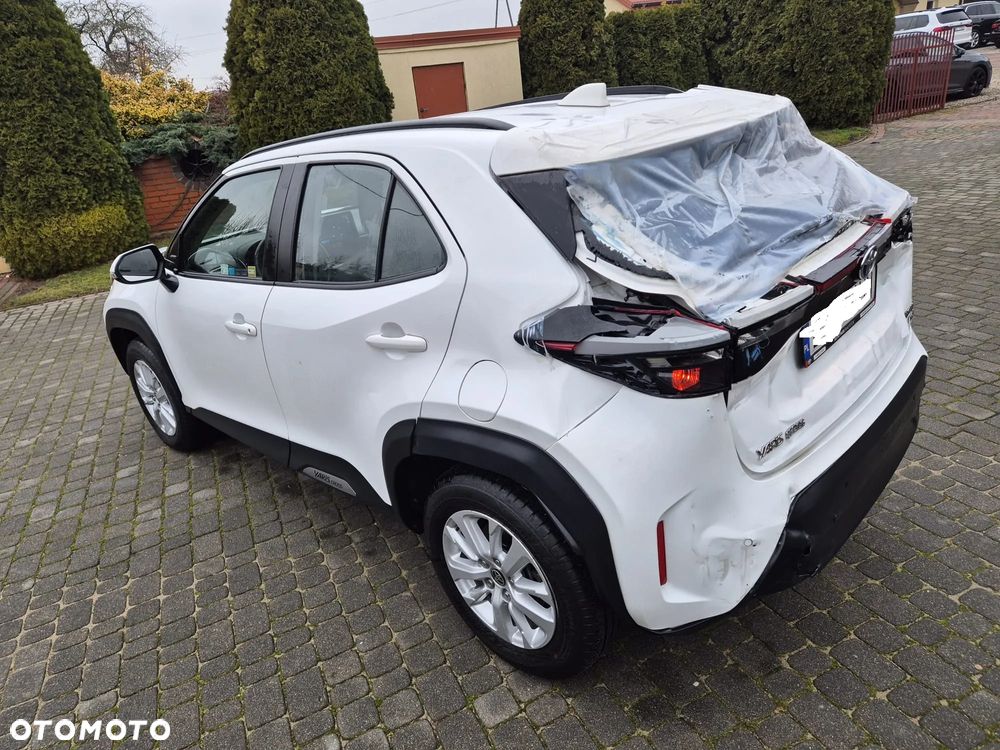 Toyota Yaris Cross Hybrid 1.5 Comfort 4x4 - 13