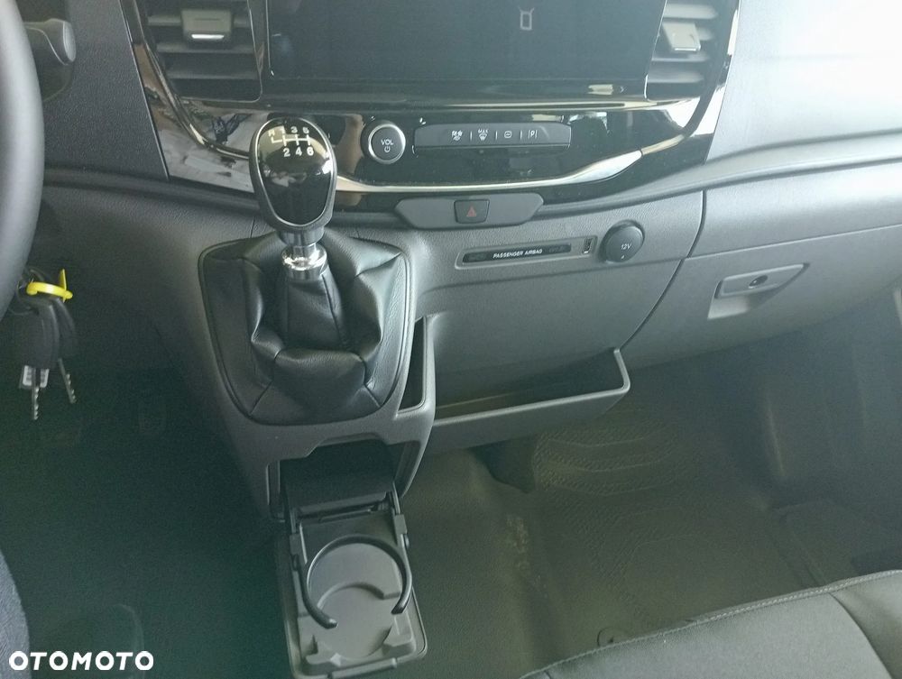 Ford Transit - 13