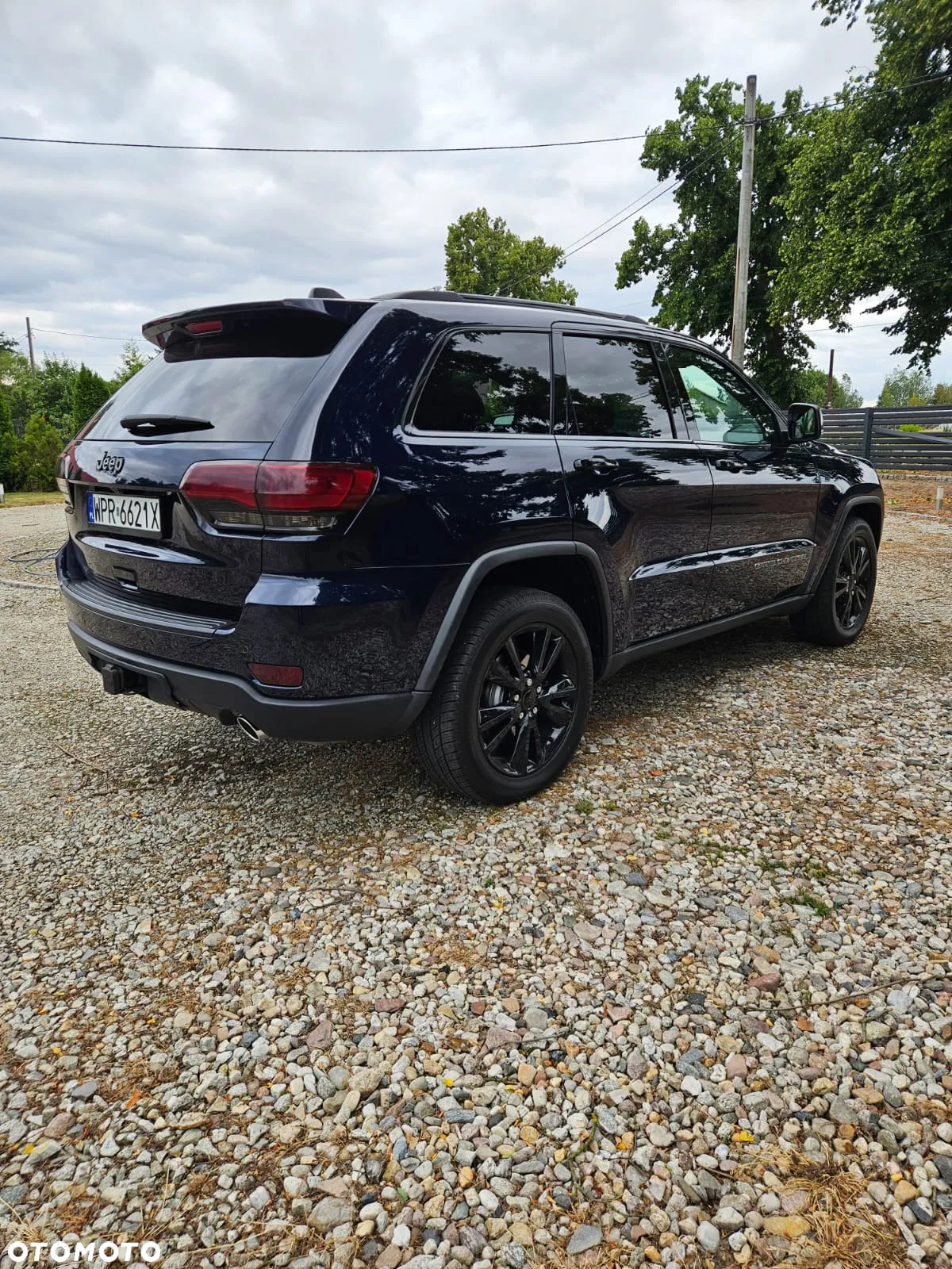 Jeep Grand Cherokee - 21