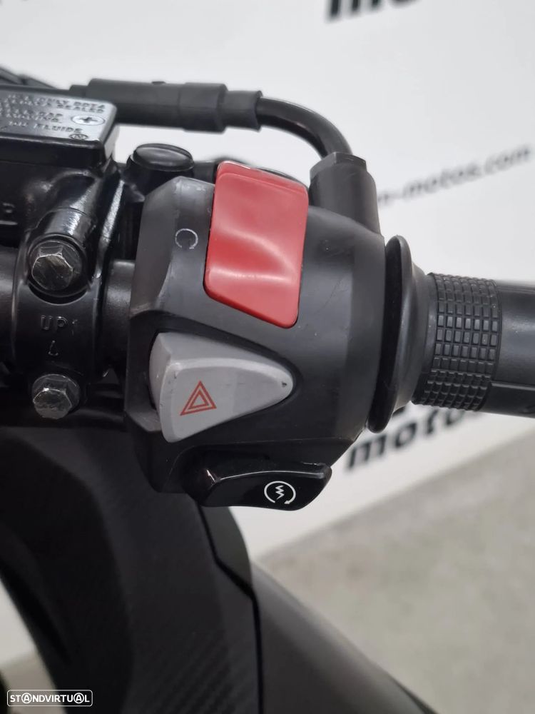 Honda CBR 500 R - 10