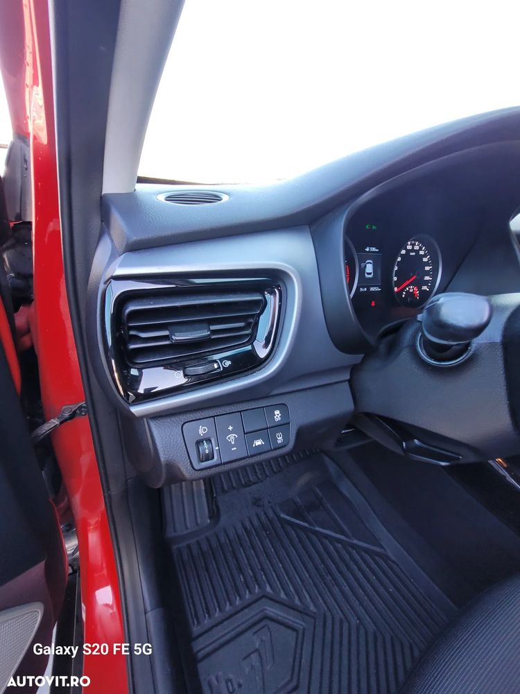 Kia Stonic 1.0 T-GDI HP Urban - 23