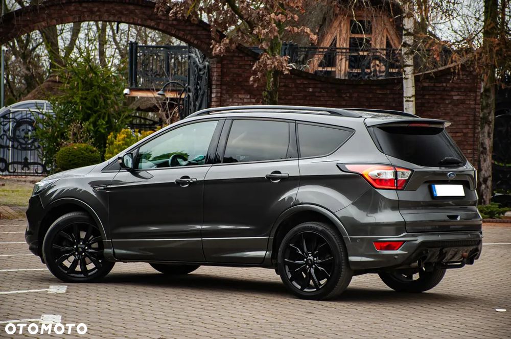 Ford Kuga - 12