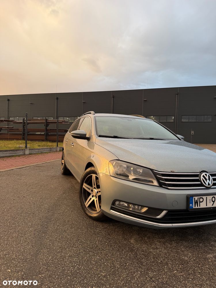 Volkswagen Passat 2.0 TDI DPF BlueMotion Technology Comfortline - 2