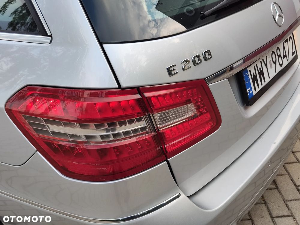 Mercedes-Benz Klasa E 200 CDI DPF BlueEFFICIENCY Automatik Avantgarde - 28