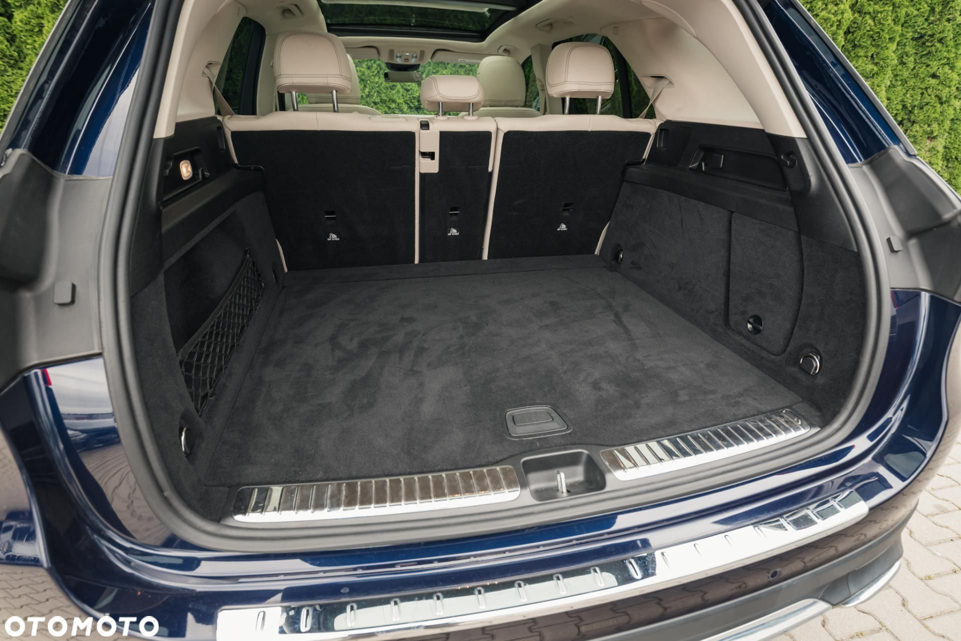 Mercedes-Benz GLE - 37