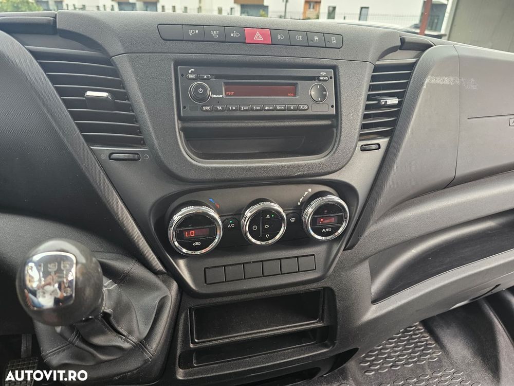 Iveco Daily 2.3 Diesel - 7 locuri + bena/platforma + macara - 7