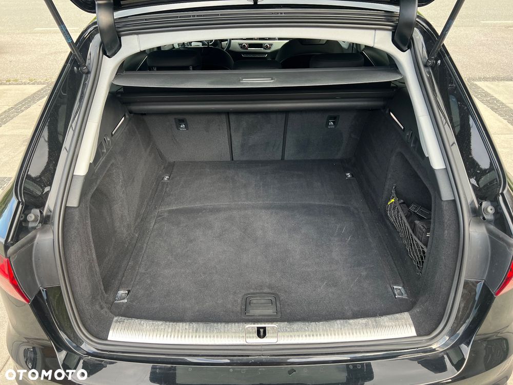 Audi A4 Avant 30 TDI S tronic - 34
