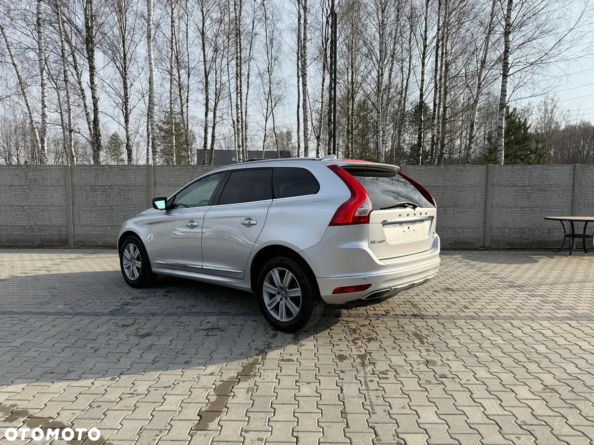 Volvo XC 60 T5 Drive-E Momentum - 14