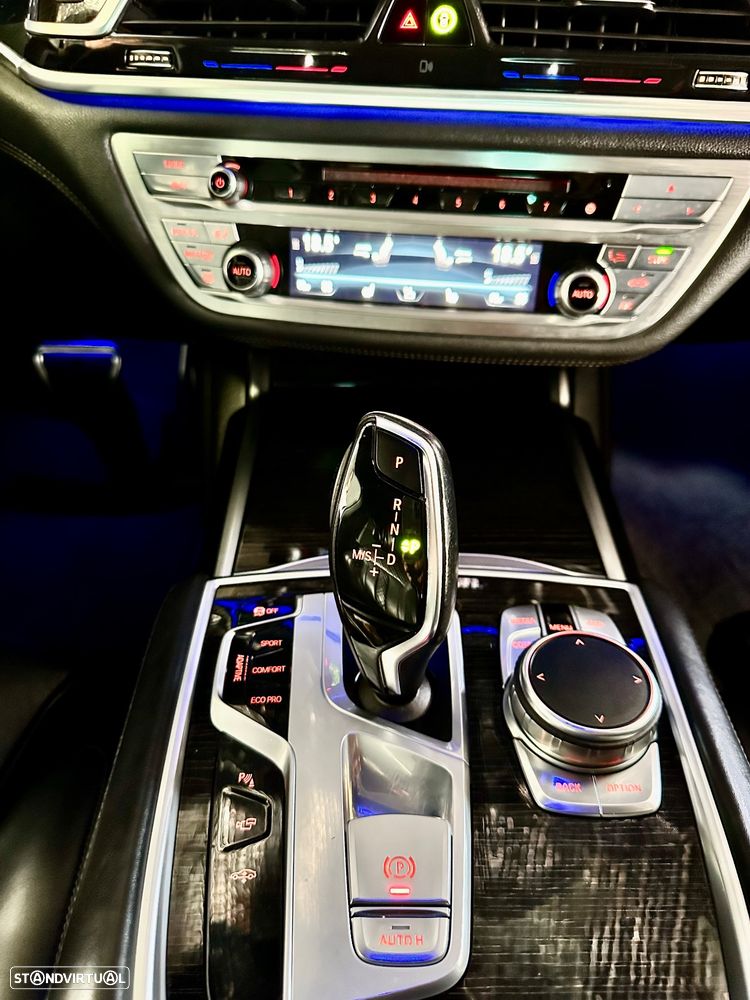 BMW 730 Ld Pack M - 11