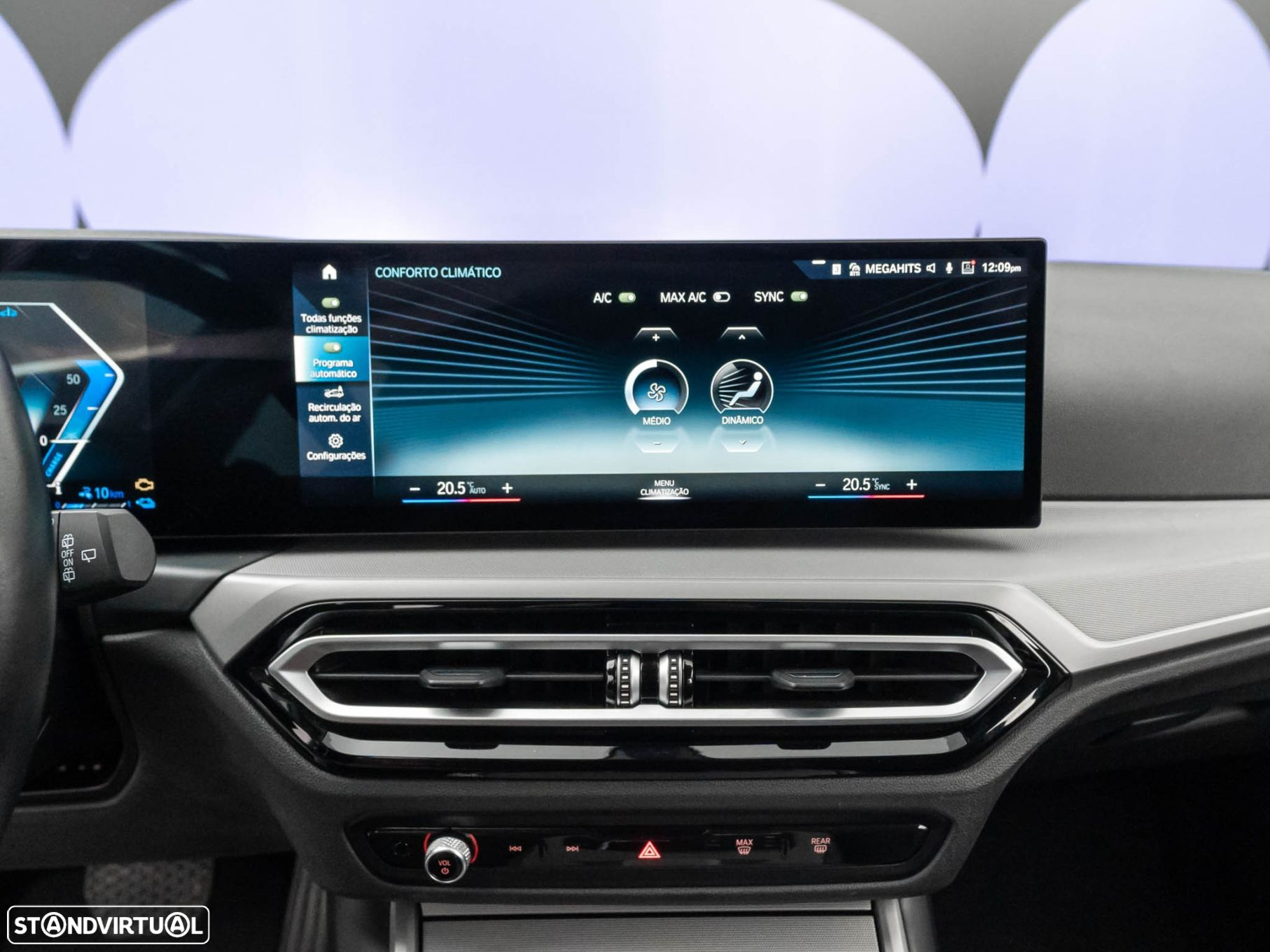 BMW 320 e Touring Auto - 36