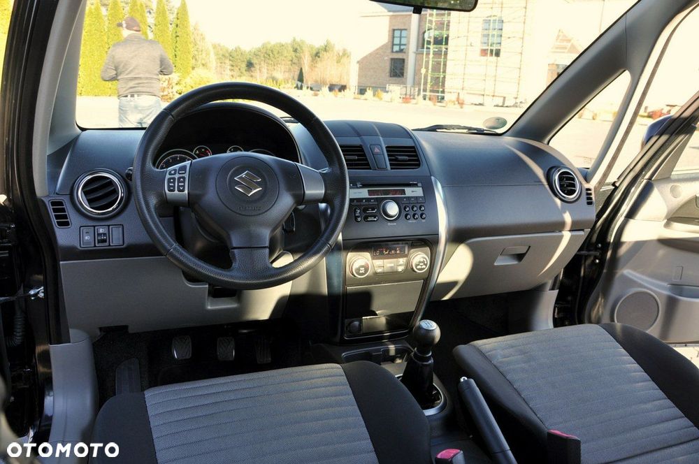 Suzuki SX4 - 29