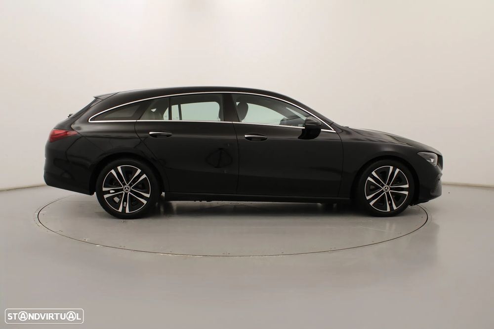 Mercedes-Benz CLA 220 d Shooting Brake Progressive Aut. - 4