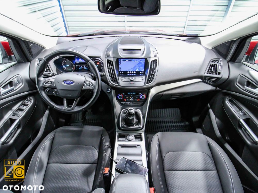 Ford Kuga 1.5 EcoBoost 2x4 Titanium - 5