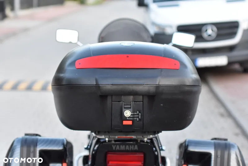 Yamaha XJR - 15