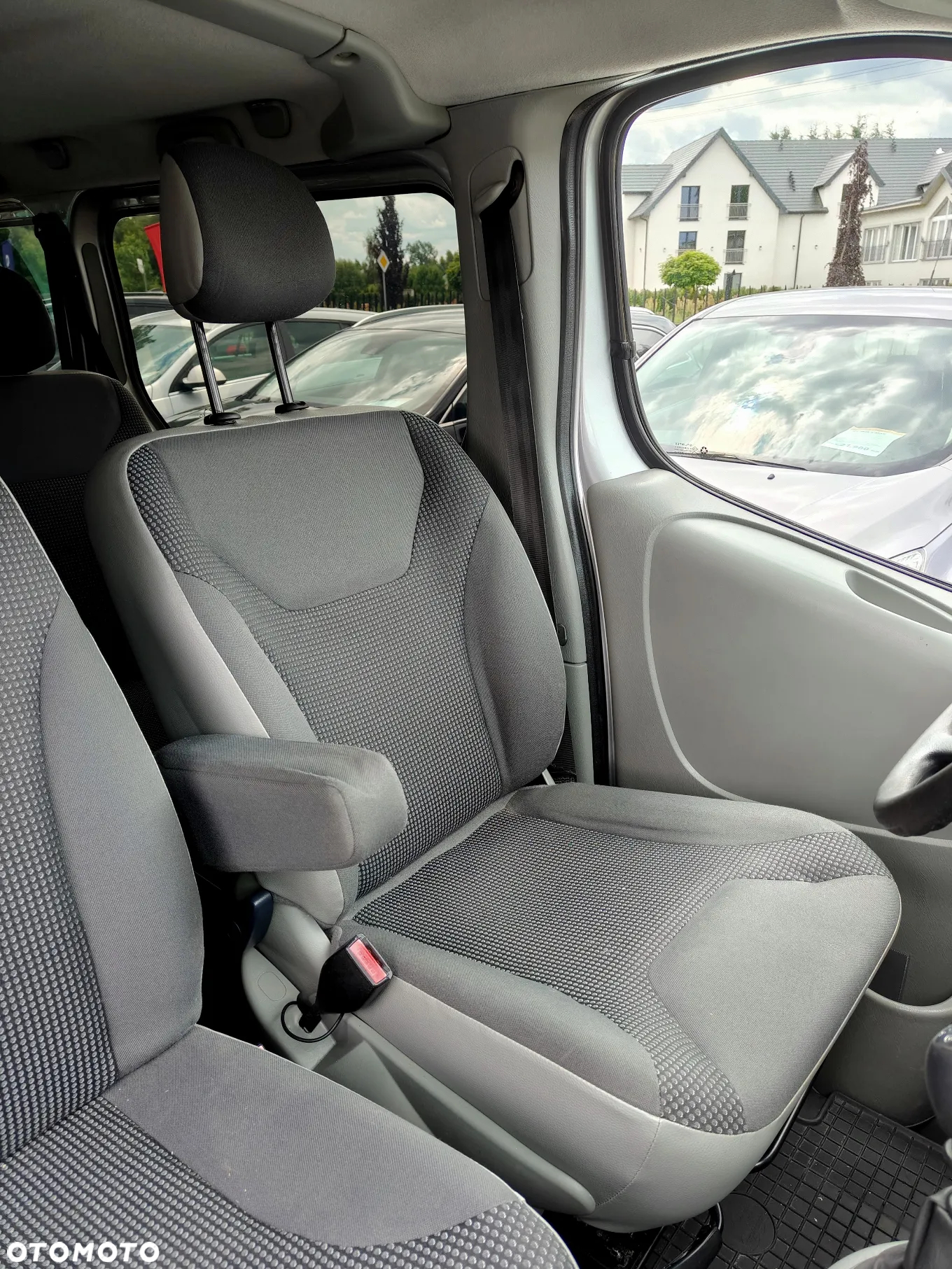 Opel Vivaro 2.0 CDTI L2H1 DPF - 21