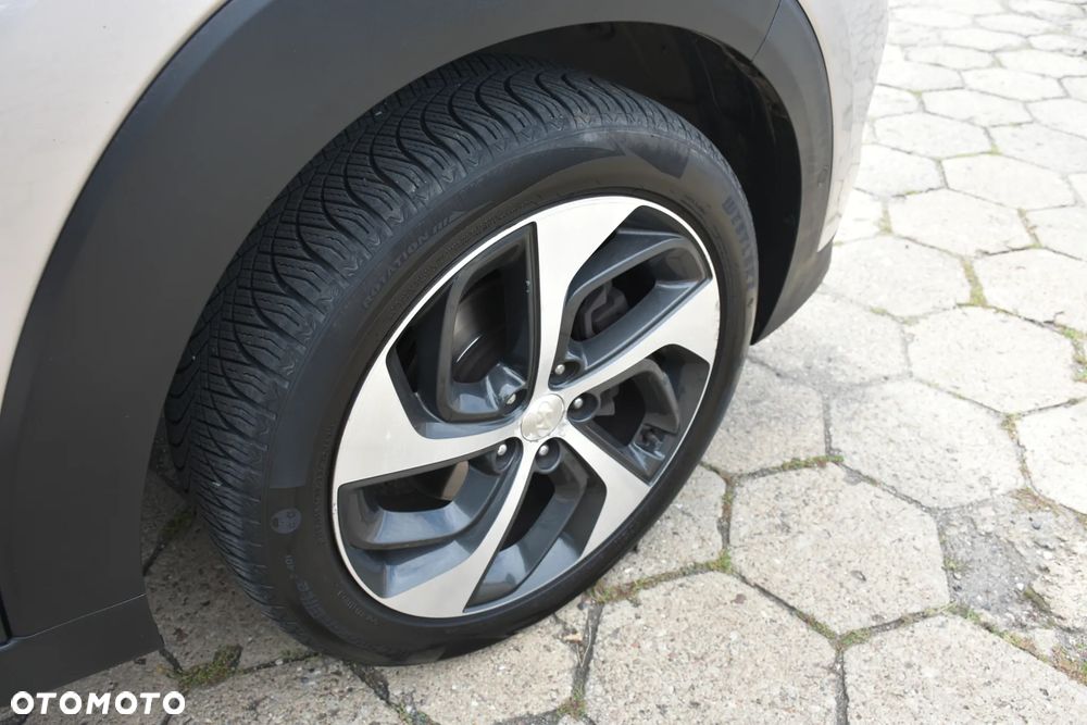 Hyundai Tucson blue 1.7 CRDi 2WD DCT Premium - 30