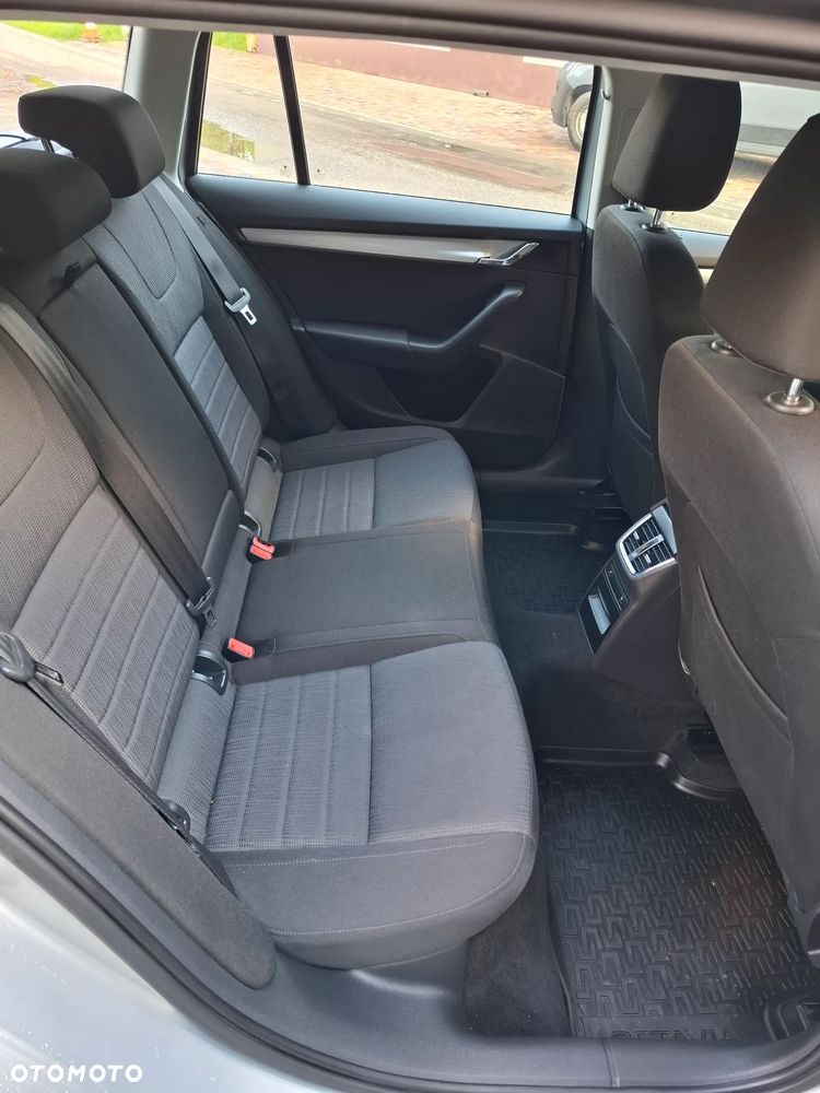 Skoda Octavia 1.8 TSI 4x4 DSG Style - 9