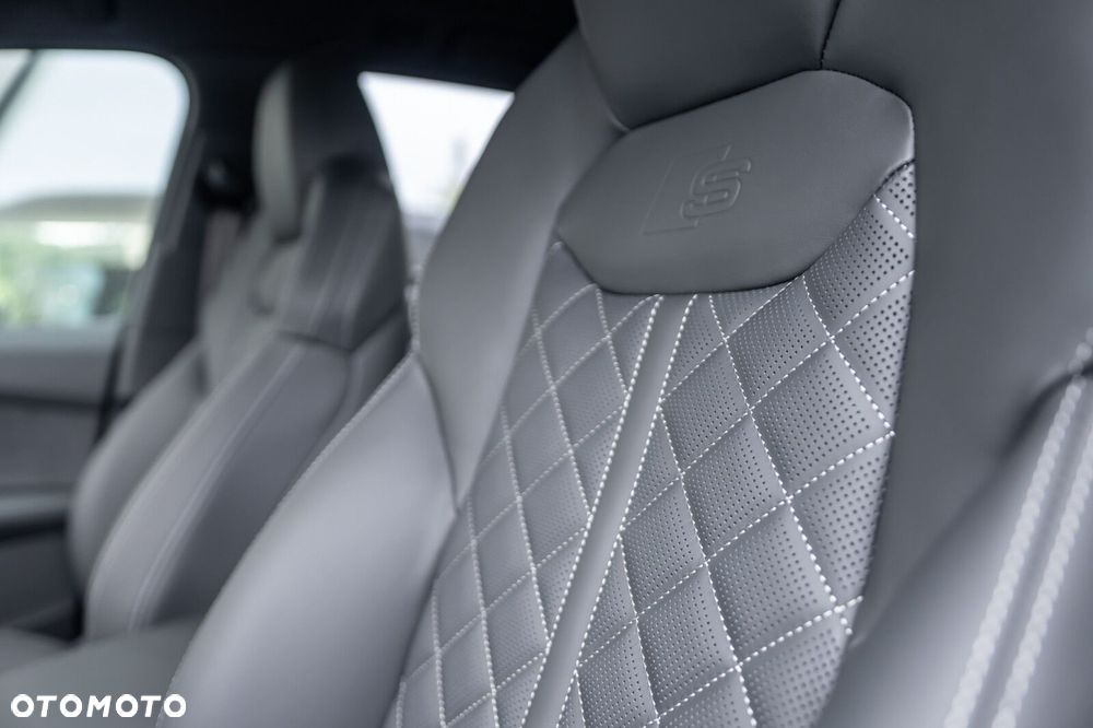 Audi Q7 TFSI e PHEV 360 kW Quattro S Line Tiptr - 13