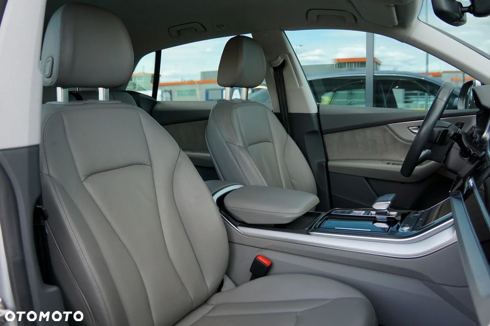 Audi Q8 45 TDI mHEV Quattro Tiptronic - 24