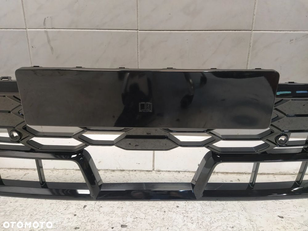 VW GOLF 8 VIII LIFT R-LINE KRATKA ZDERZAKA PRZÓD PRZEDNIA DOLNA GRILL ATRAPA ORYGINAŁ - 4