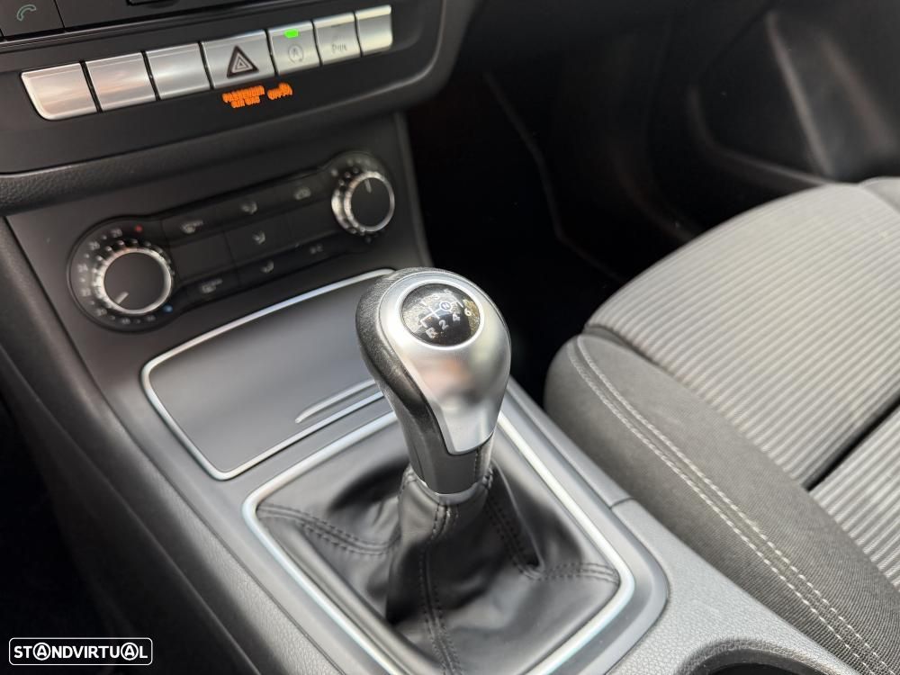 Mercedes-Benz B 180 d BlueEFFICIENCY Edition Style - 21