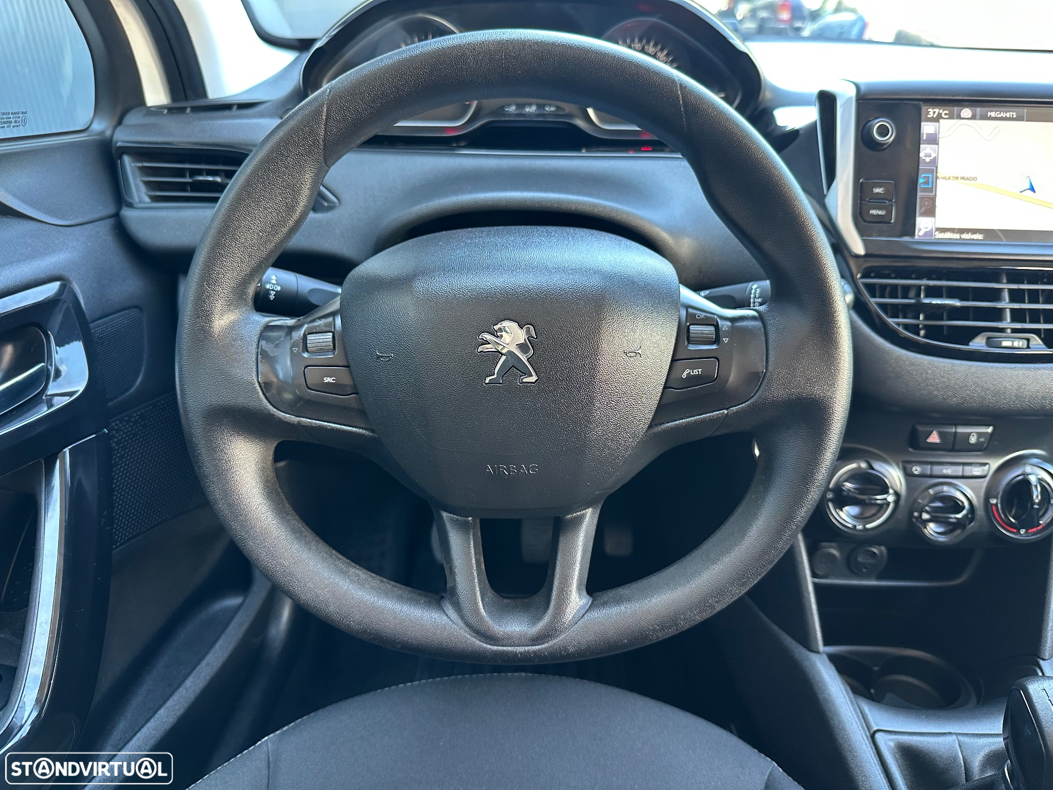 Peugeot 208 1.6 BlueHDi Style - 13