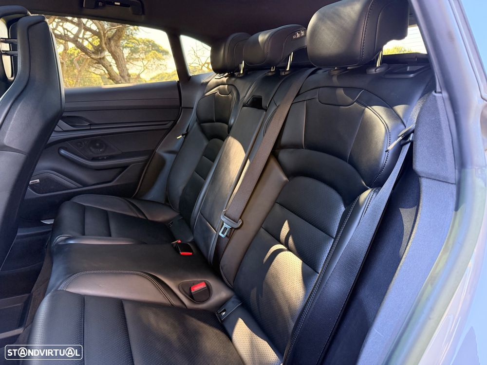 Porsche Taycan Sport Turismo 4S - 18