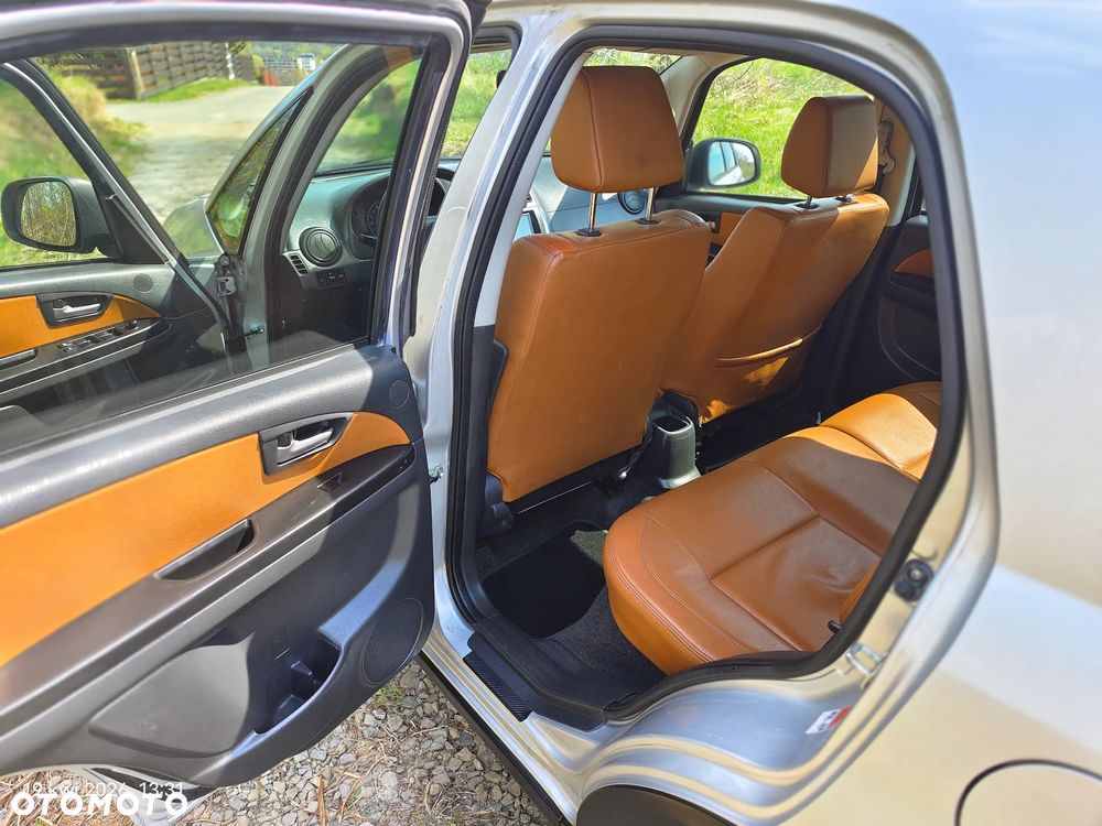 Fiat Sedici 1.6 16V 4x4 Luxury - 10