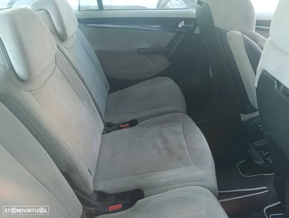 Citroën C4 Grand Picasso 1.6 HDi Exclusive - 32