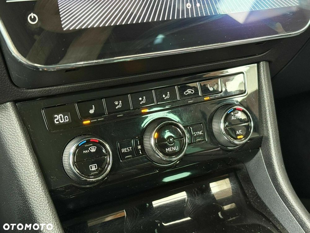 Skoda Superb - 25