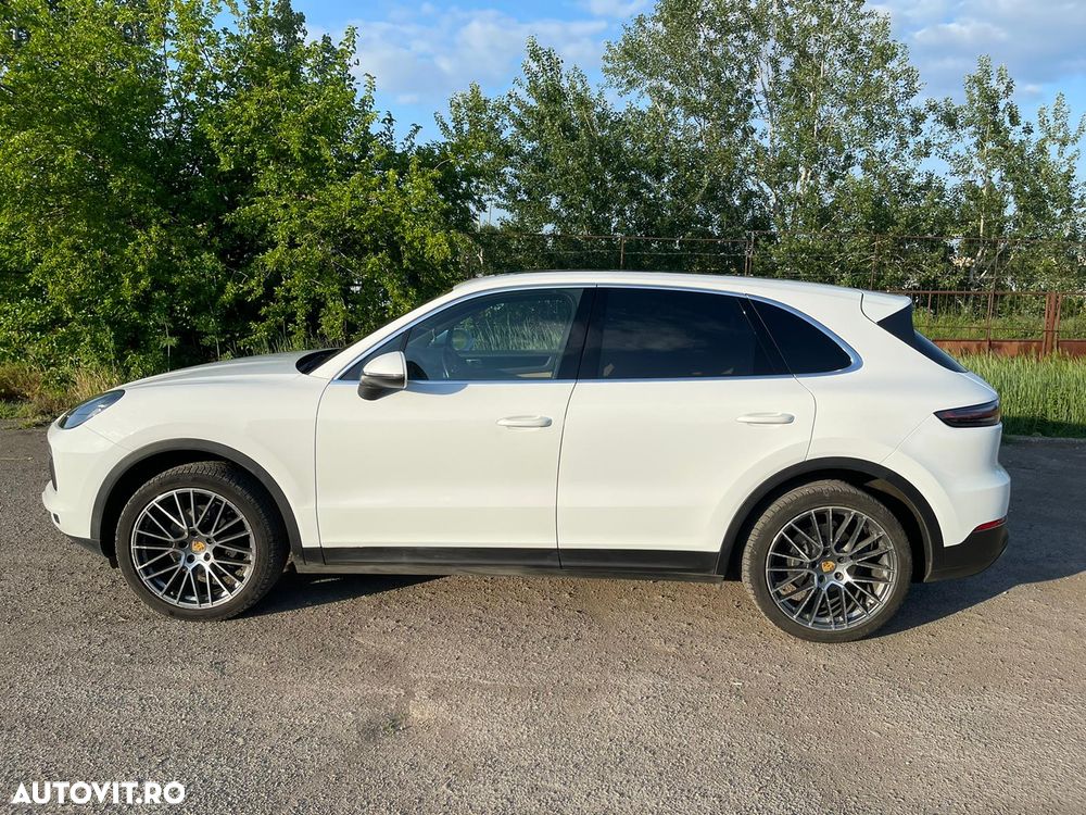 Porsche Cayenne - 3