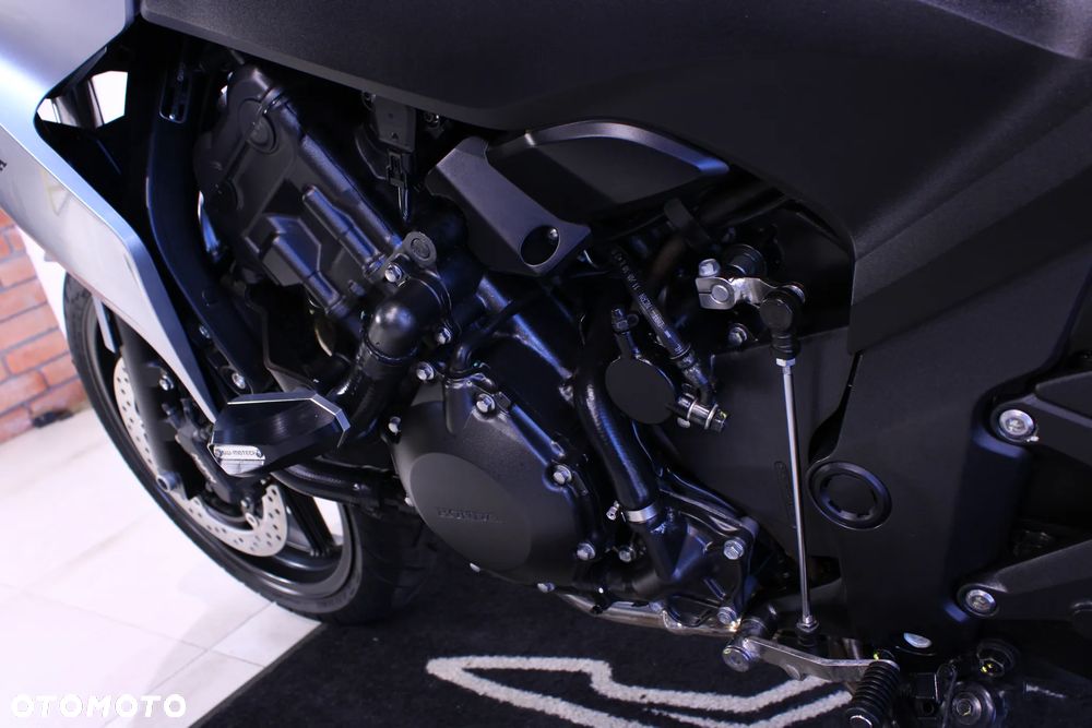 Honda CBF - 26