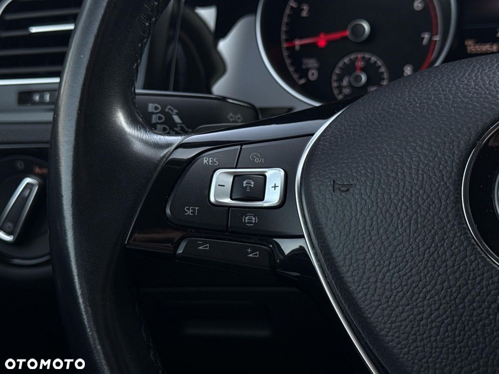 Volkswagen Golf VII 1.5 TSI BMT Highline DSG - 19