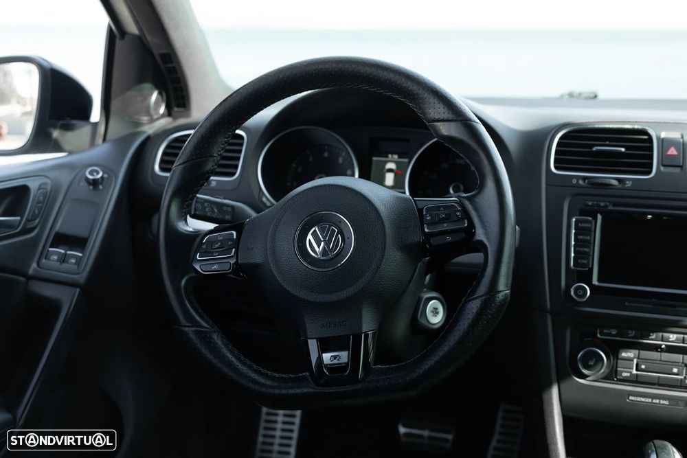VW Golf 2.0 R DSG - 31