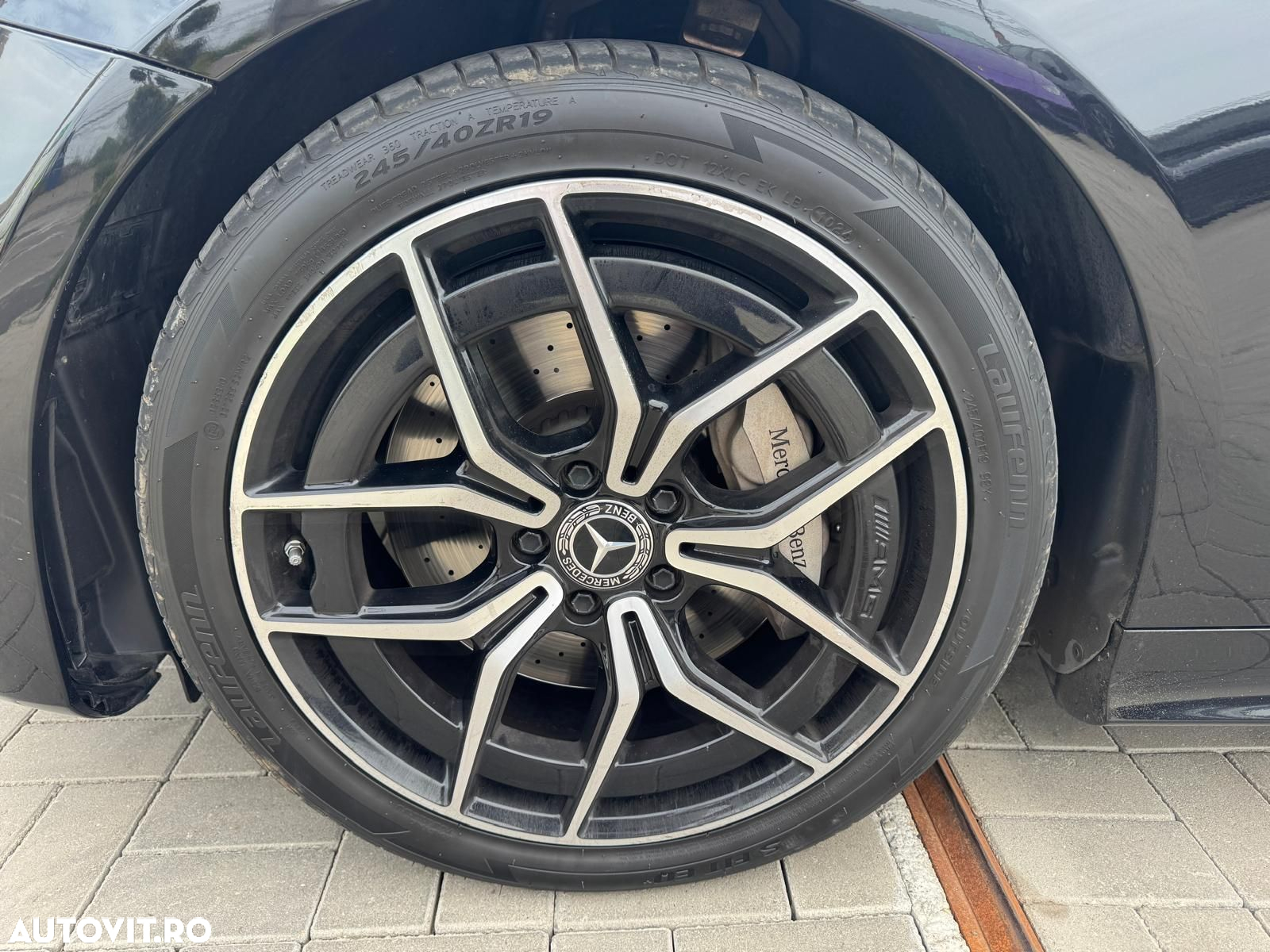 Mercedes-Benz E - 20