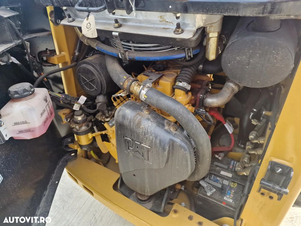 Caterpillar SKID STEER, 2024, NOU, ridica 635kg la 3,2m, cupa, 55CP, Masa operationala 2,6t, Fara usa cabina, posiblitate leasing, -PRMOTIE 36.900 EUR+Tva - 16