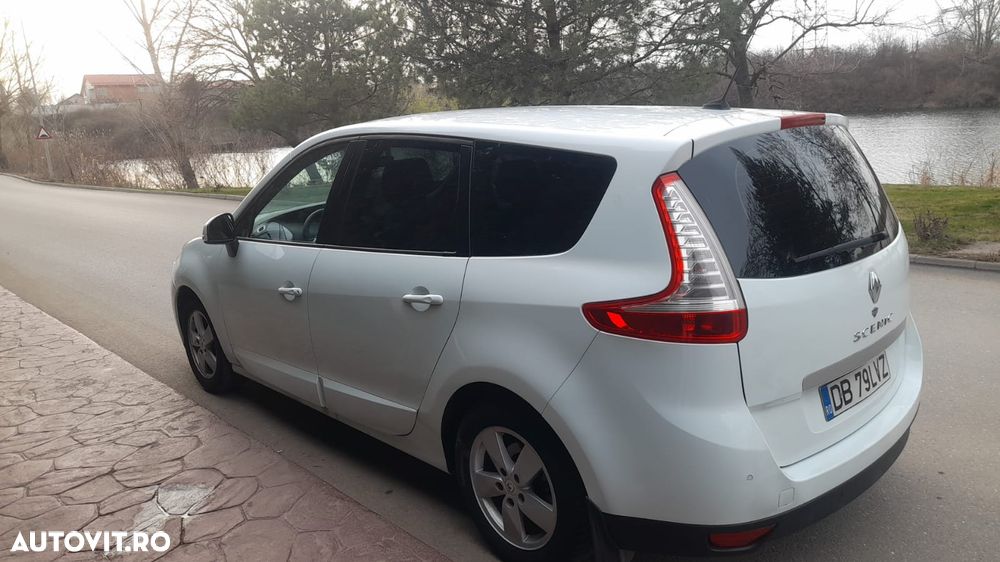 Renault Grand Scenic - 5