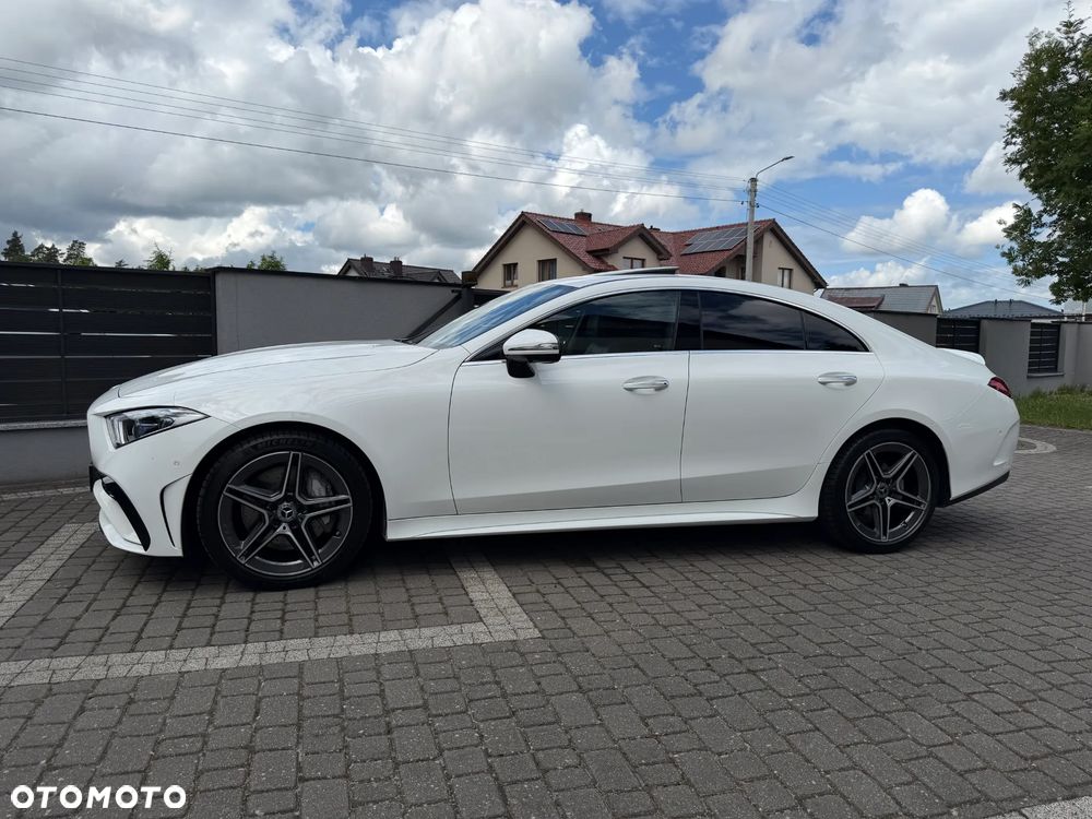 Mercedes-Benz CLS 300 d 4Matic 9G-TRONIC AMG Line - 10