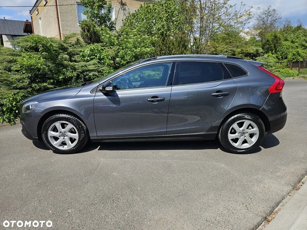 Volvo V40 D2 Momentum - 3