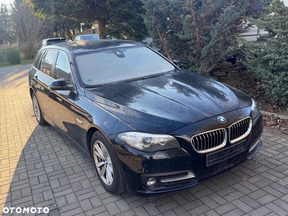 BMW Seria 5 525d Luxury Line - 3
