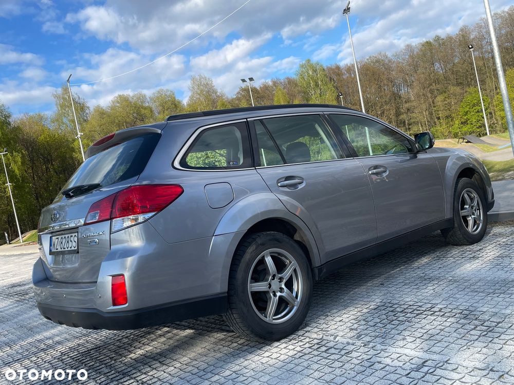 Subaru Outback 2.0 D Comfort - 17