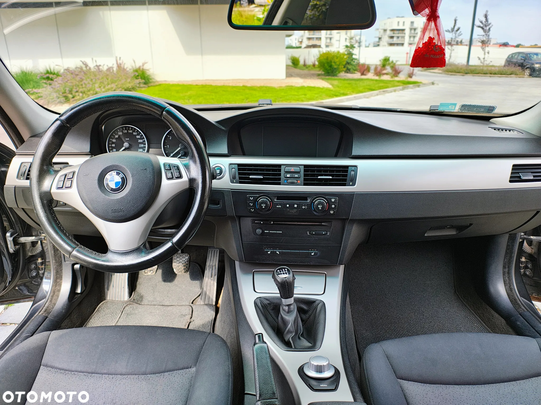 BMW Seria 3 318i - 7