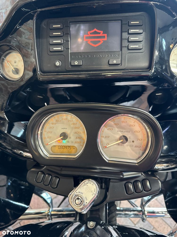 Harley-Davidson Touring Road Glide - 13