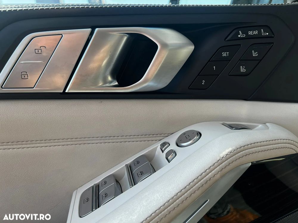 BMW X7 xDrive40i MHEV - 34