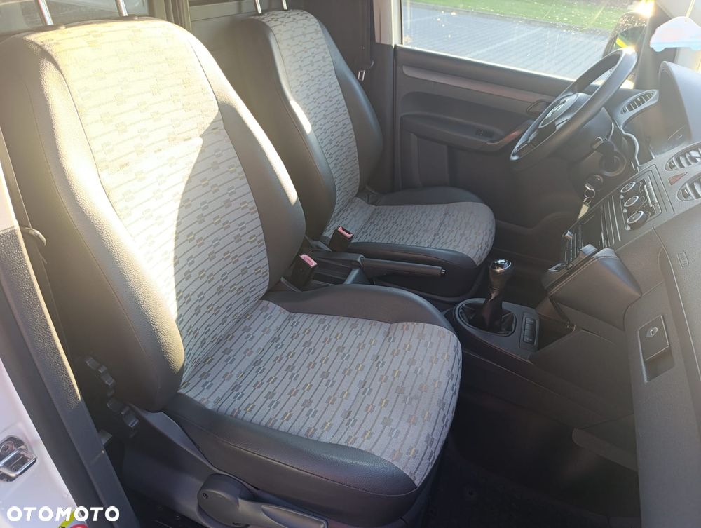 Volkswagen Caddy - 17
