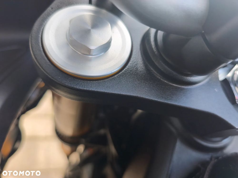 Yamaha FZ8 - 18
