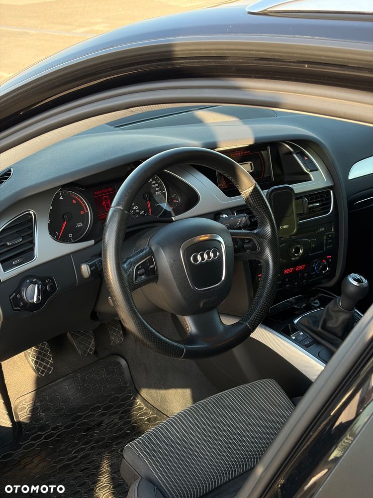 Audi A4 Avant 2.0 TDI DPF Ambiente - 7