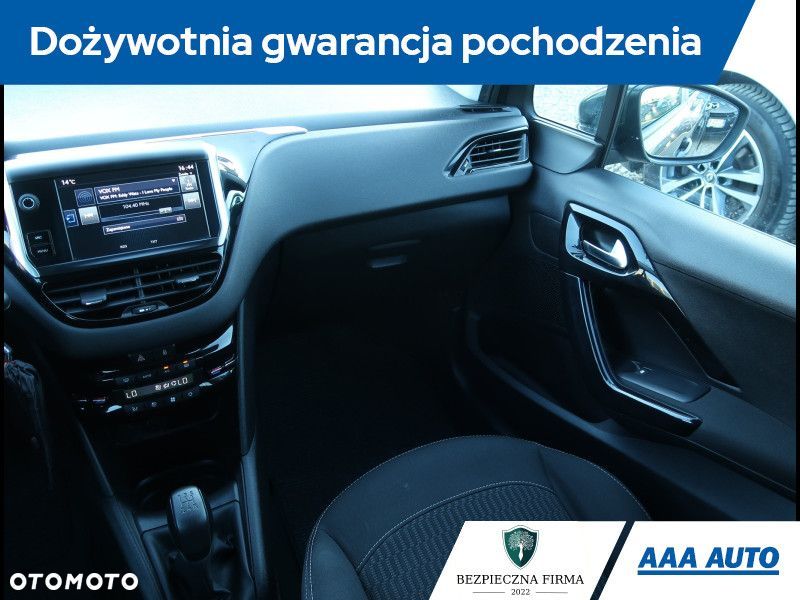 Peugeot 208 - 9
