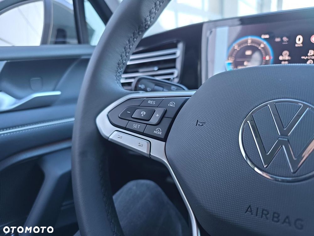 Volkswagen Tiguan - 27